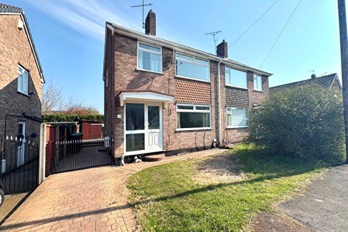 3 Bedroom Semi-Detached House To Rent In Little Barn Court, Mansfield, NG18