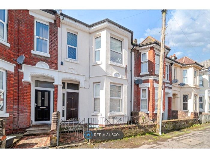 6 Bedroom Terraced House To Rent In Shakespeare Avenue, Southampton, SO17