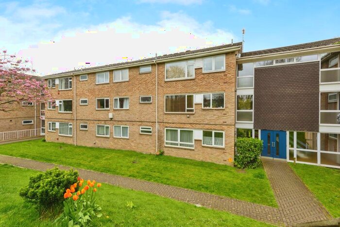 1 Bedroom Flat For Sale In Old Dover Road, Canterbury, Kent, CT1