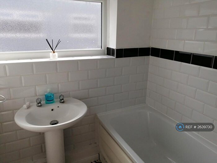 2 Bedroom Bungalow To Rent In Beech Drive, Formby, Liverpool, L37
