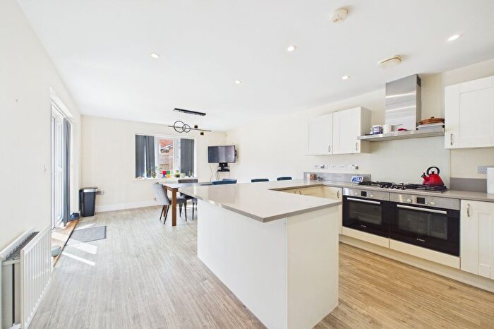 4 Bedroom Detached House To Rent In Wilder Crescent, Spencers Wood, Reading, Berkshire, RG7