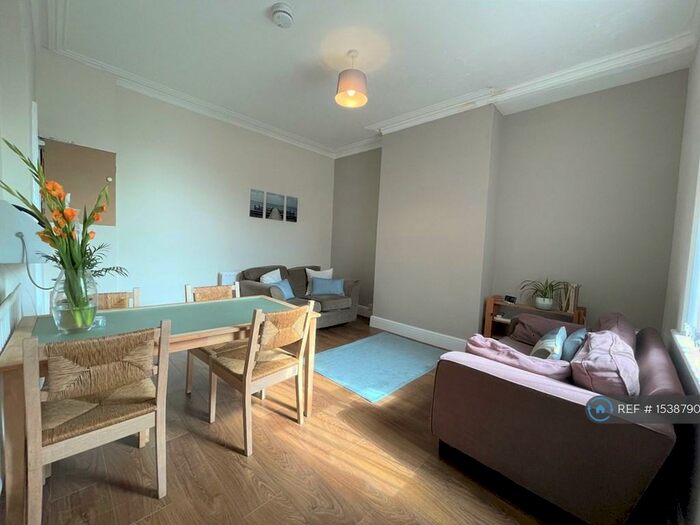 4 Bedroom End Of Terrace House To Rent In Monmouth Street, Sheffield, S3