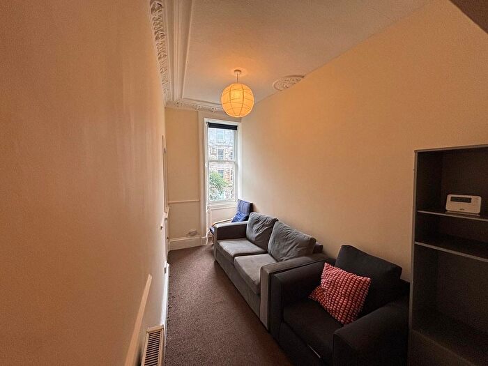 3 Bedroom Flat To Rent In Roseneath Place, Marchmont, Edinburgh, EH9