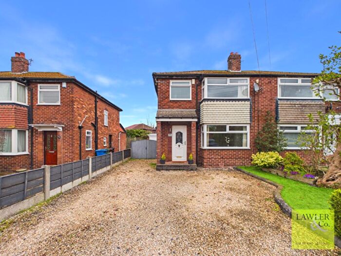 3 Bedroom Semi-Detached House For Sale In Capesthorne Road, Hazel Grove, Stockport, Cheshire, SK7