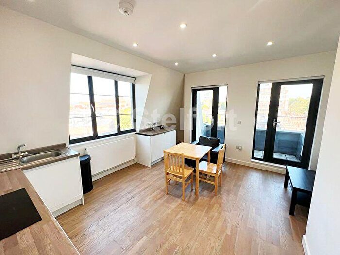 2 Bedroom Apartment To Rent In Eversholt Street, London, NW1