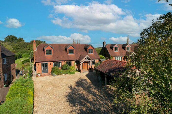 5 Bedroom Detached House To Rent In Mill Lane, Farnham, GU10