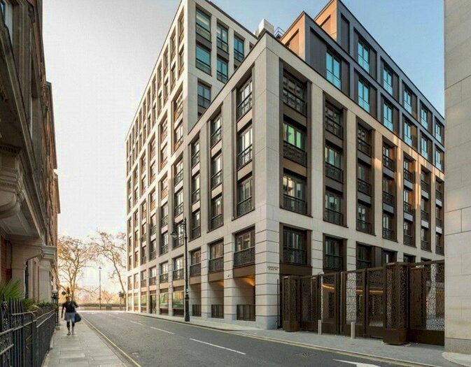 1 Bedroom Flat To Rent In Ashburton Pl, Mayfair, W1J