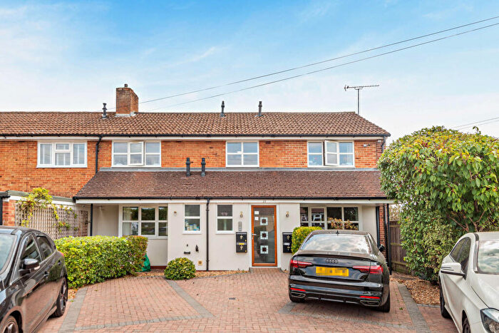 1 Bedroom Flat For Sale In Pennfields, Ruscombe, RG10