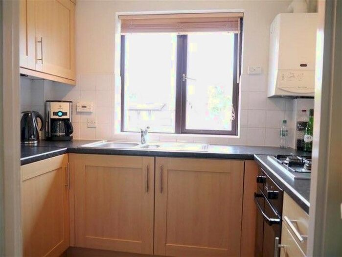1 Bedroom Flat To Rent In St. Pauls Court, Reading, RG1