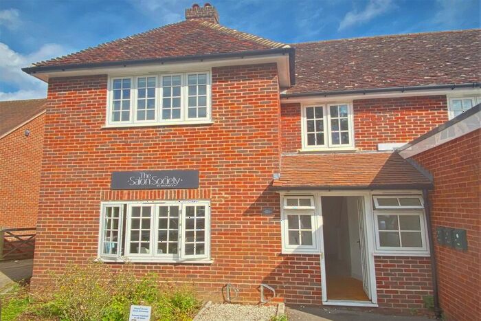 2 Bedroom Apartment To Rent In Oakley, Nr. Basingstoke Hampshire, RG23