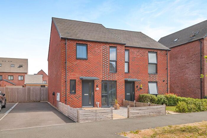 3 Bedroom Semi-Detached House For Sale In Kings Wall Drive, Newport, NP19