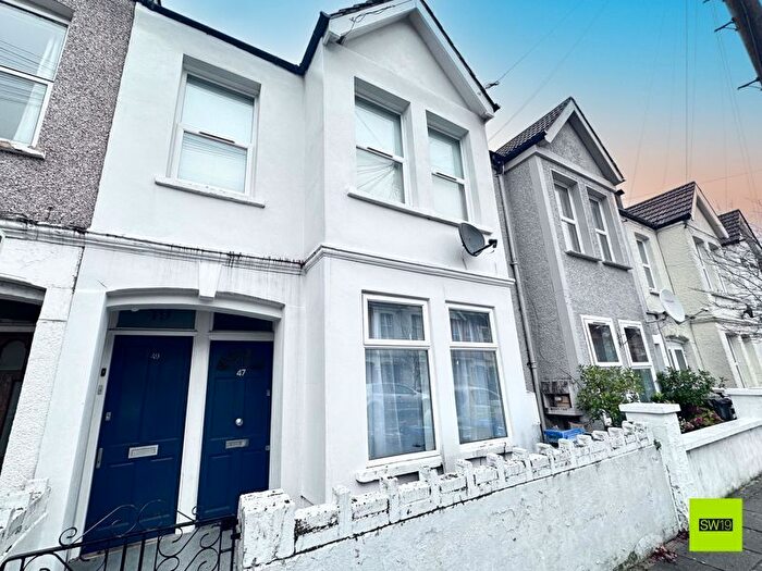 3 Bedroom Maisonette To Rent In Boyd Road, Colliers Wood, London, SW19