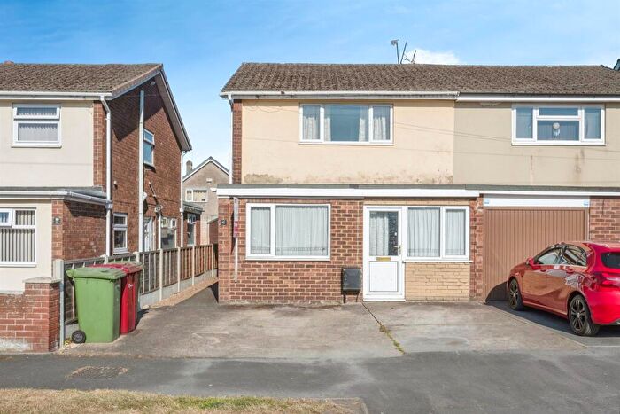 3 Bedroom Semi-Detached House For Sale In Byfield Road, Scunthorpe, DN17