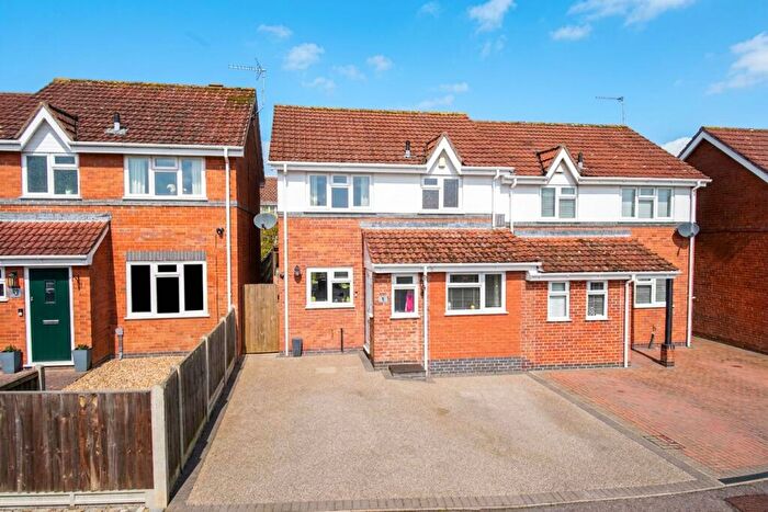 3 Bedroom Semi Detached House For Sale In Laud Close, Dussindale, Norwich, NR7