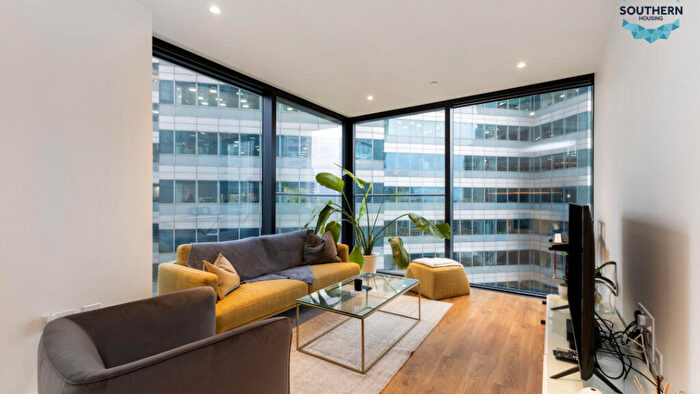 2 Bedroom Flat For Sale In Hampton Tower, Marsh Wall, London, E14