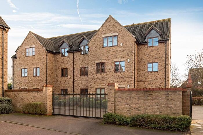 3 Bedroom Apartment To Rent In Perivale, Monkston Park, Milton Keynes, Buckinghamshire, MK10