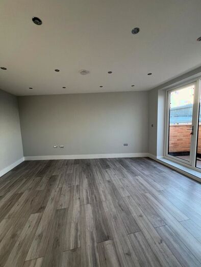 3 Bedroom Flat To Rent In Gascoigne Road, Barking, IG11