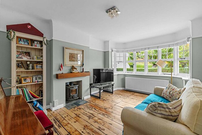 4 Bedroom Semi-detached House For Sale In Dorney Grove, Weybridge, KT13