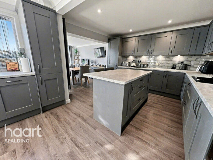 4 Bedroom Detached House For Sale In Puddingpoke Lane, Lutton, PE12