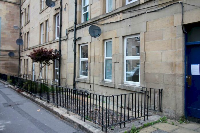 1 Bedroom Flat To Rent In Wardlaw Place, Edinburgh, EH11