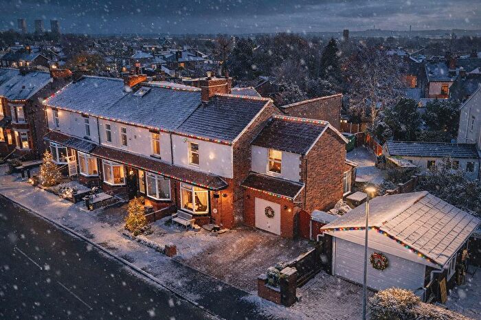 4 Bedroom Semi Detached House For Sale In Pit Lane, Widnes, WA8