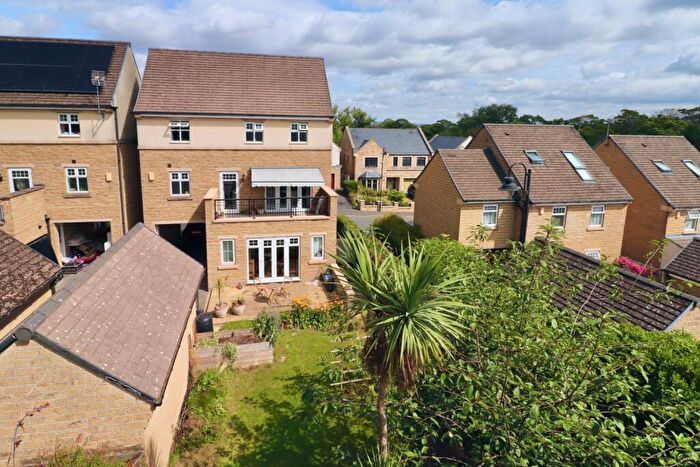 4 Bedroom Detached House For Sale In Norwood Avenue, Menston, Ilkley, LS29