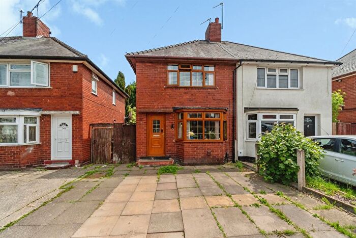 3 Bedroom Semi Detached House For Sale In Broadwaters Road, Wednesbury, WS10