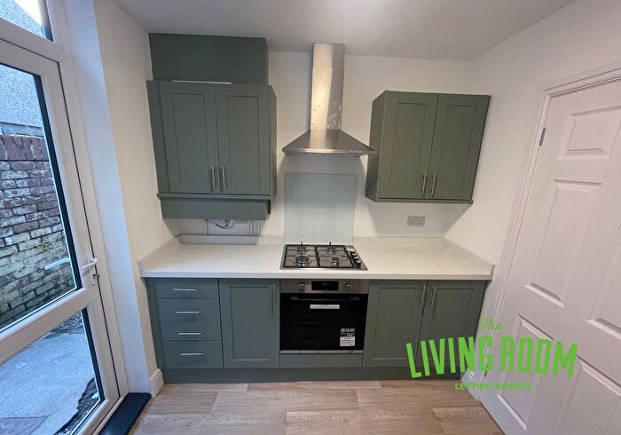 2 Bedroom Flat To Rent In Moorland Road, Splott, Cardiff, CF24