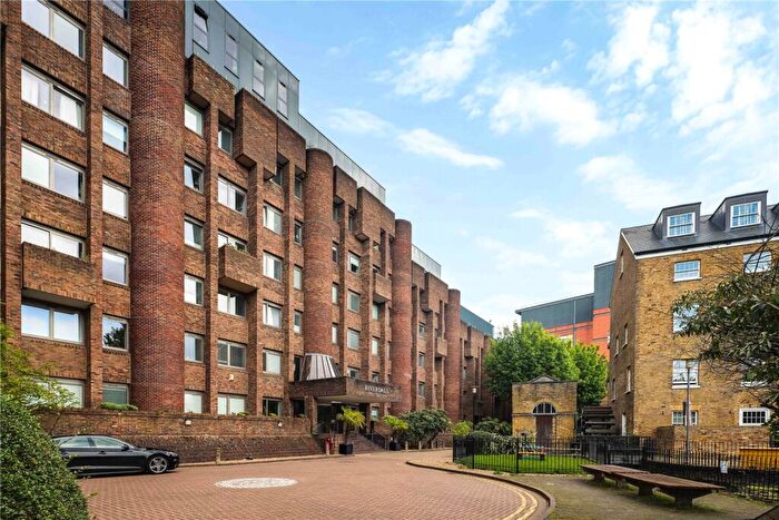 Flat To Rent In Riverdale House, Molesworth Street, London, SE13