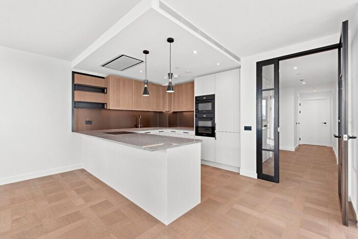 3 Bedroom Flat To Rent In Merino Gardens, London Dock, E1W