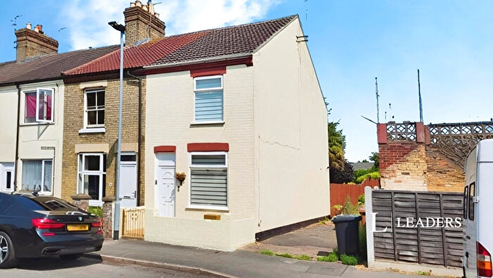 2 Bedroom End Of Terrace House To Rent In Palmerston Road, Peterborough, PE2