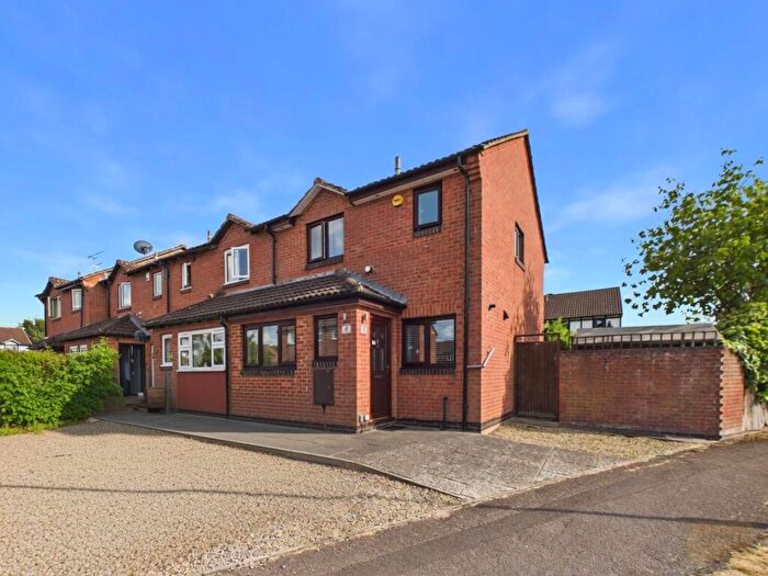 3 Bedroom End Of Terrace House For Sale In Willowbrook Drive, Cheltenham, GL51