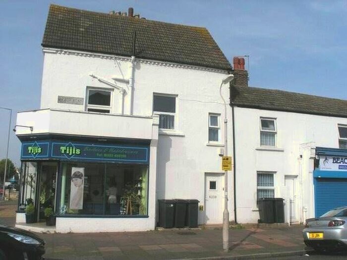 2 Bedroom Flat To Rent In Seaside, Eastbourne BN22