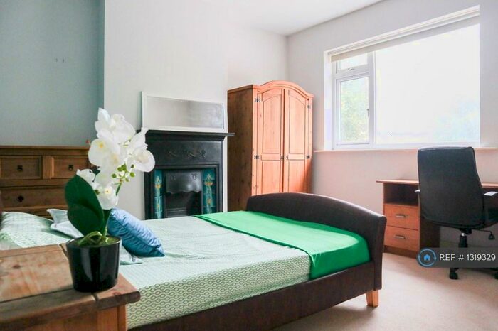 4 Bedroom Terraced House To Rent In Welford Road, Leicester, LE2