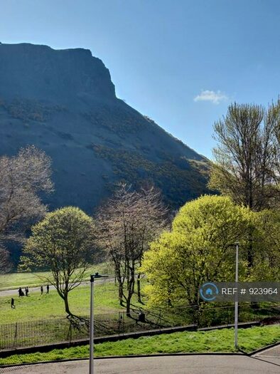 2 Bedroom Flat To Rent In Holyrood Court, Edinburgh, EH8