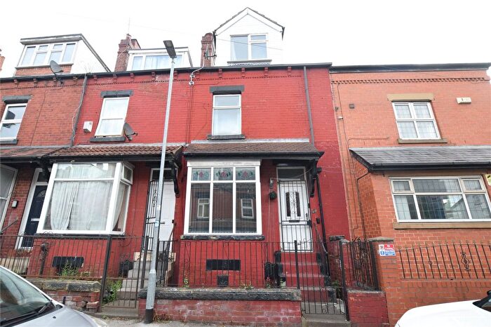 4 Bedroom Terraced House For Sale In Trafford Avenue, Leeds, West Yorkshire, LS9