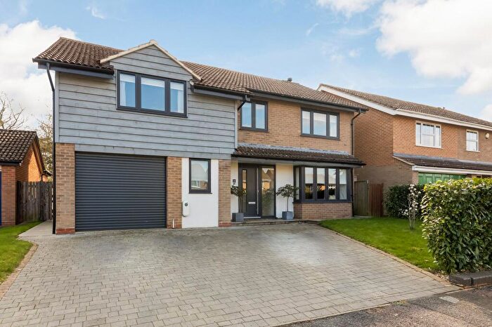 5 Bedroom Detached House For Sale In Curtyn Close, Abingdon, OX14