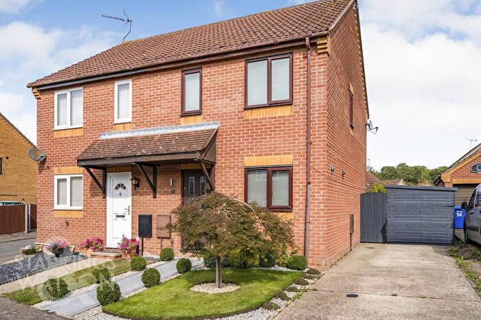 2 Bedroom Semi-Detached House For Sale In Sycamore Close, Worlingham, Beccles, NR34