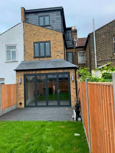 4 Bedroom Terraced House To Rent In Bedford Road, East Ham, London, E6