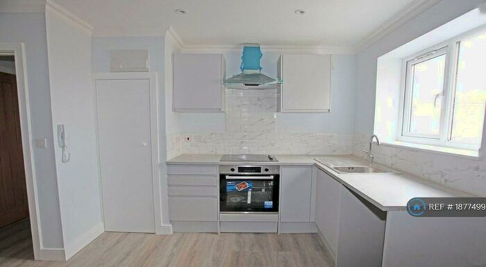 1 Bedroom Flat To Rent In Lea Bridge Road, London, E10
