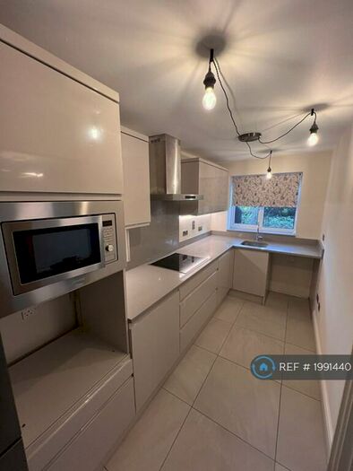 1 Bedroom Maisonette To Rent In Grange Gardens, Ware, SG12