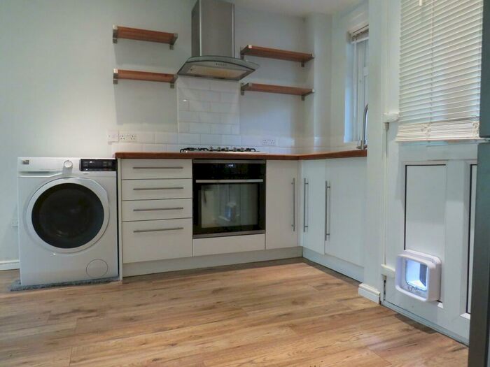 1 Bedroom Maisonette To Rent In Haltside, Hatfield, AL10