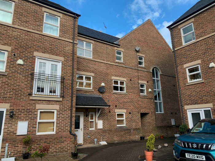 4 Bedroom Terraced House To Rent In Carisbrooke Road, Leeds, West Yorkshire, LS16