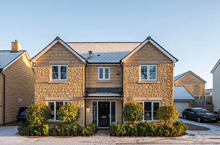 4 Bedroom Detached House For Sale In Bartholomew Way, Corsham, SN13