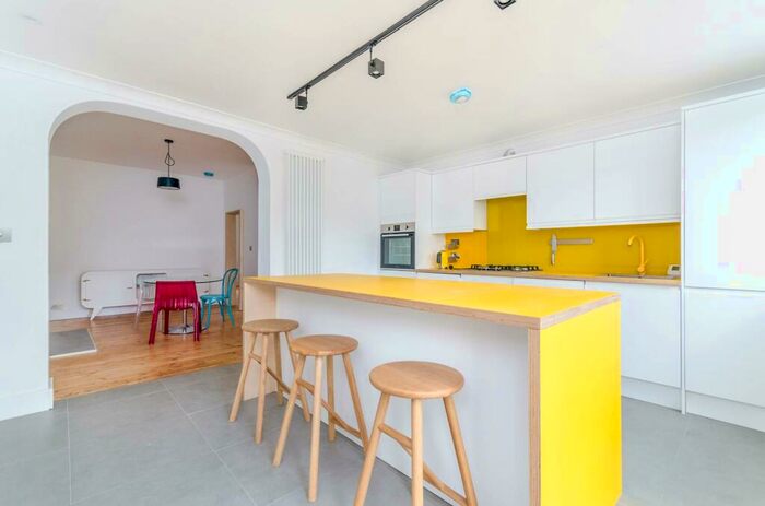 3 Bedroom House To Rent In Torridon Road, Catford, London, SE6