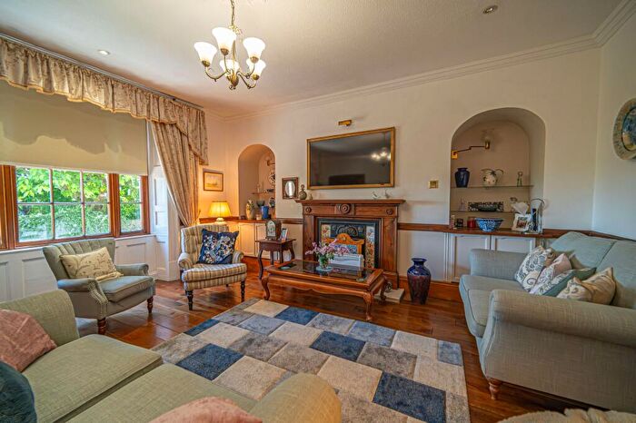 6 Bedroom Detached House For Sale In Hendredenny Hall, Caerphilly, CF83