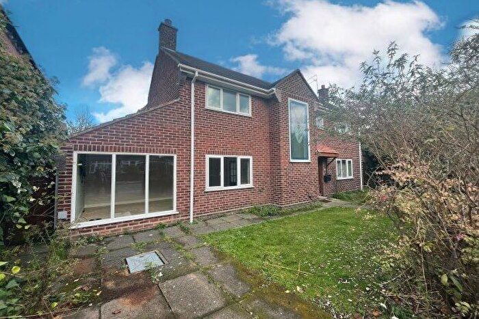 4 Bedroom Detached House To Rent In Bonnington Avenue, Liverpool, L23