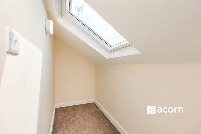 1 Bedroom Maisonette To Rent In Dover Road East, Gravesend, DA11