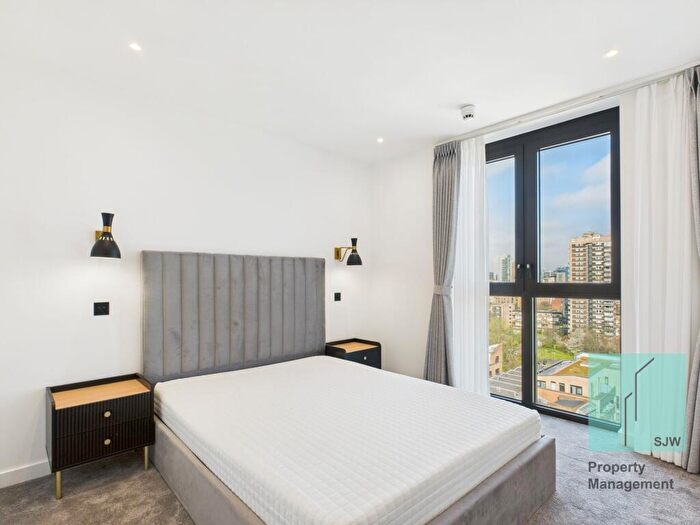 2 Bedroom Apartment To Rent In Boxwood Gardens, London, E1W