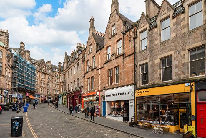 1 Bedroom Flat For Sale In / Cockburn Street, Edinburgh, EH1